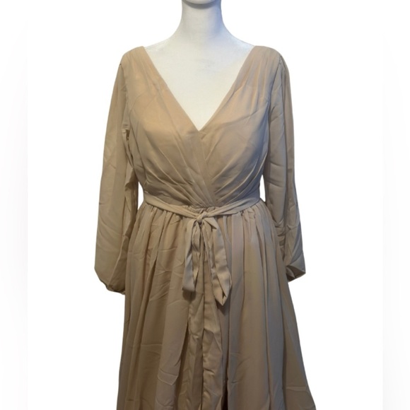 Elegant Long Sleeve Champagne Dress - Picture 4 of 5